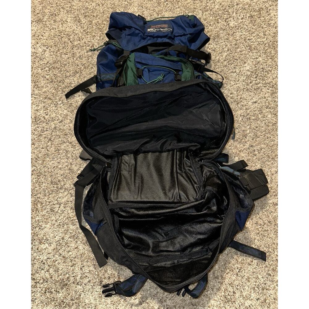 Jansport Rare NWOT Vintage Hiking Backpack USA 26 X 16.5 Padded Back Frameless - Picture 9 of 12